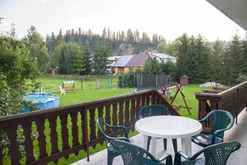 Фото номера Cемейный номер с собственной ванной комнатой Проживание в семье Hacjenda - Apartamenty i Pokoje Gościnne г. Чарна-Гура 17