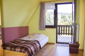 Фото номера Apartment with Terrace and Kitchen Проживание в семье Hacjenda - Apartamenty i Pokoje Gościnne г. Чарна-Гура 21