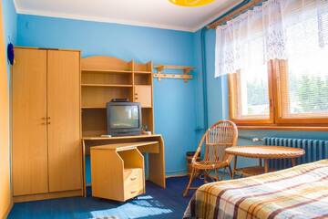 Фото номера Трехместный номер с ванной Проживание в семье Hacjenda - Apartamenty i Pokoje Gościnne г. Чарна-Гура 7