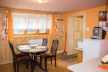 Фото номера Апартаменты с 2 спальнями и кухней Проживание в семье Hacjenda - Apartamenty i Pokoje Gościnne г. Чарна-Гура 10